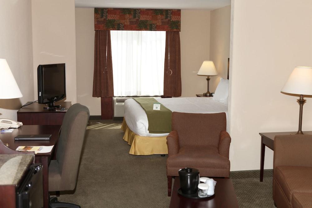 Holiday Inn Express And Suites Springfield Medical District By Ihg Eksteriør billede