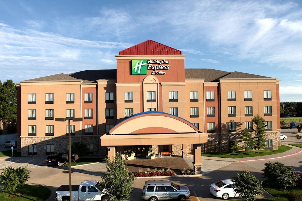 Holiday Inn Express And Suites Springfield Medical District By Ihg Eksteriør billede