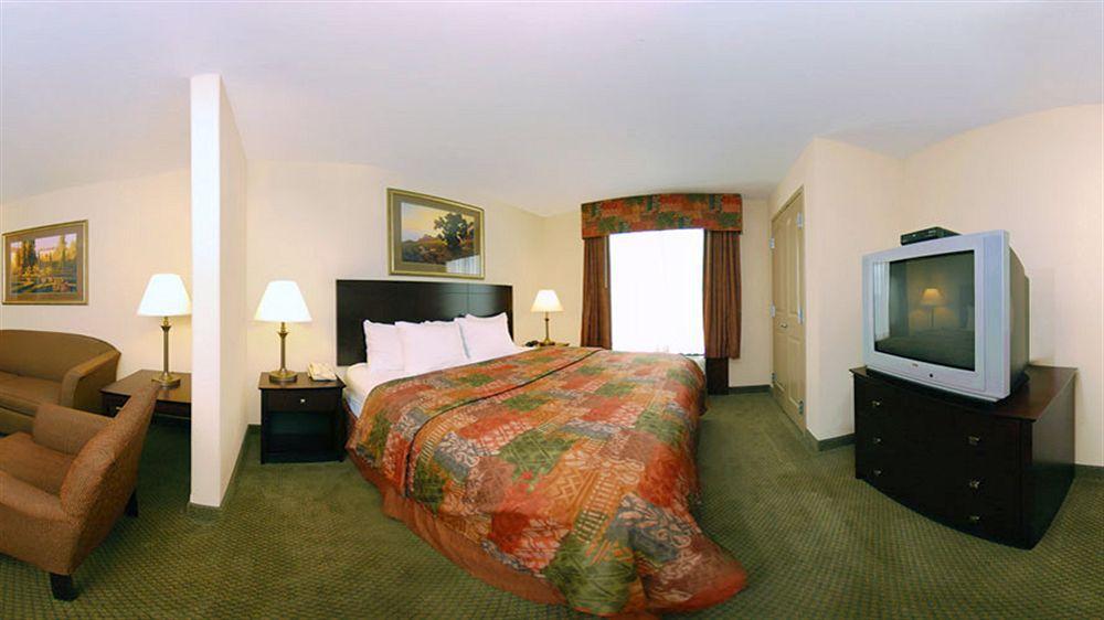Holiday Inn Express And Suites Springfield Medical District By Ihg Eksteriør billede