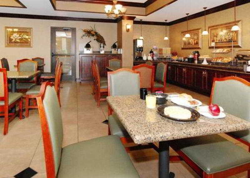 Holiday Inn Express And Suites Springfield Medical District By Ihg Restaurant billede